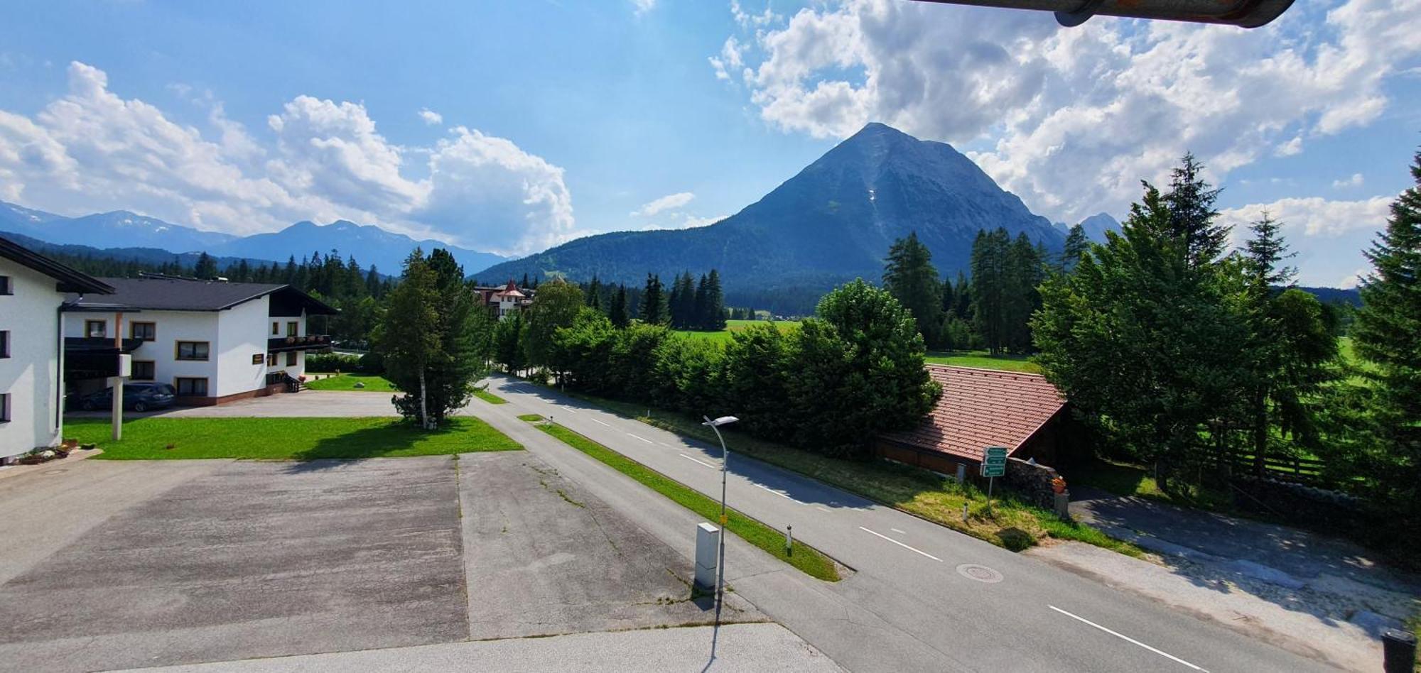 Mountain Motel Лойташ Екстериор снимка